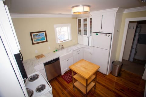 Cozy Cottage Kitchen
