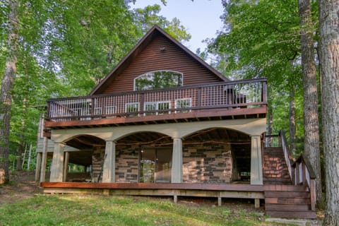 Tree Fort Chalet with Two Decks
