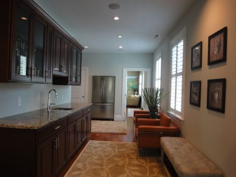 Second Floor Wet Bar / Sitting Area