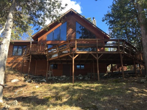 Full, front view of cabin.