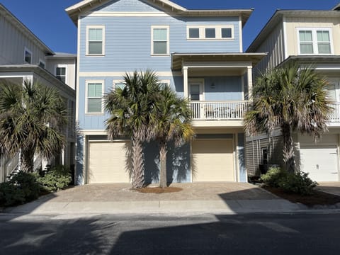 Welcome to the Bluefin Beach cottage! Parking for 3 vehicles. No street parking.
