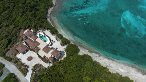 Ditleff Beach House-On The Beach