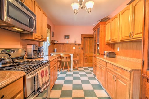 Fully stocked kitchen with everything you will need w/dual oven & gas range