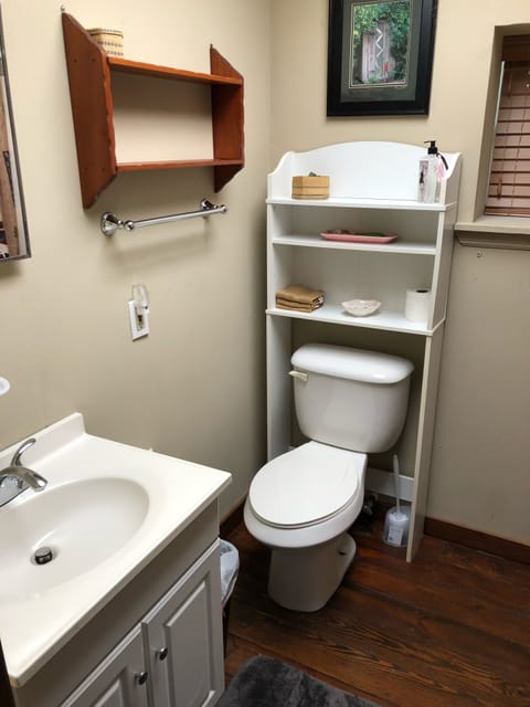 Bathroom with shower. Sink. Toilet. 