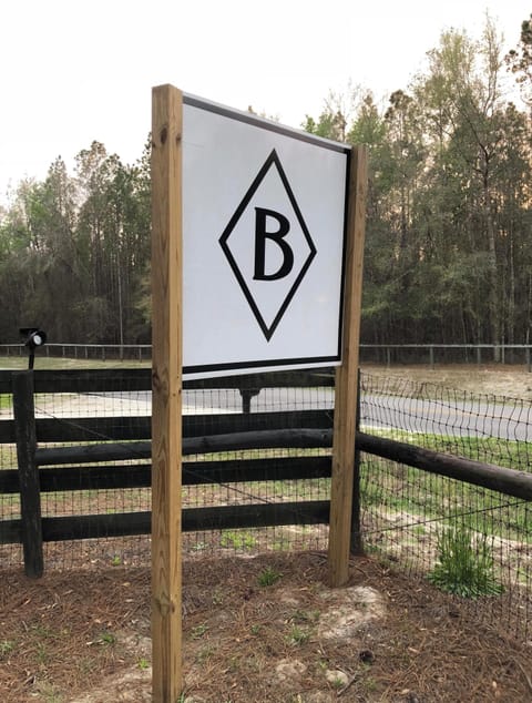 Lighted sign on driveway. Detailed directions to cottage provided. 
