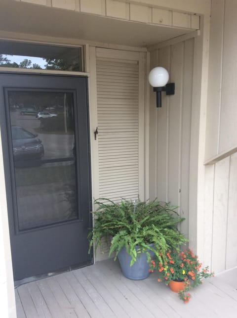 Front-door parking. Unit listed is above the one pictured.