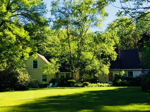 The Garden Apartment at The Cape - 2nd Floor with Private Separate Entrance 