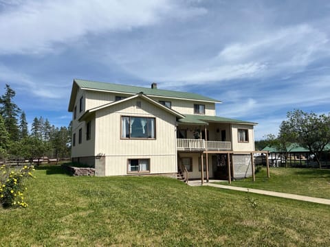 Fresh Exterior Paint 2024