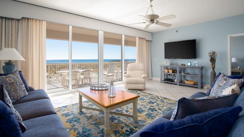 Great room, great view! 65" 4K TV. Two big couches.