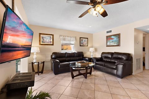 Living area in Kirk unit