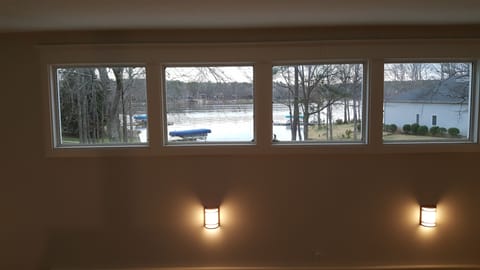 2nd floor even has views of lake!