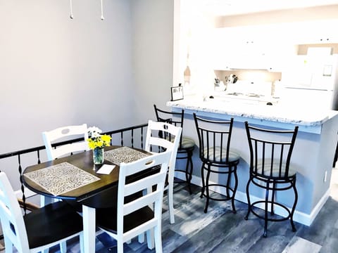 Also eat in kitchen counter top with barstools