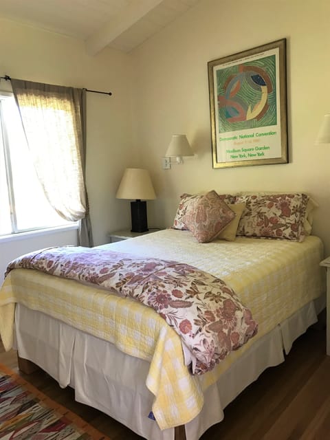 Middle bedroom door to outside