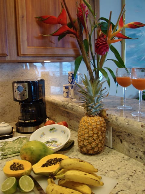 Morning favorite: Island fruits with coffee  or tea on the lanai...so relaxing