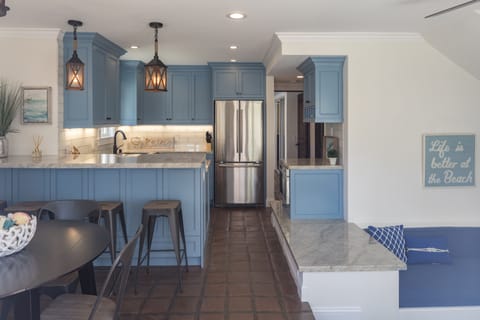 1st Floor Entrance to Kitchen, Dining & Living Rooms