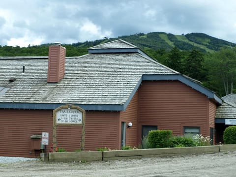 amenity building location