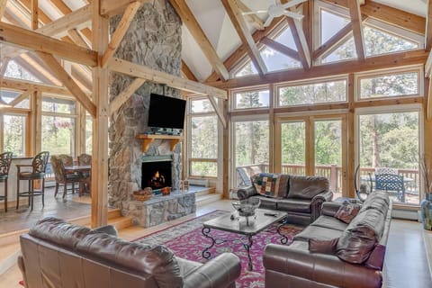 Living Room with fireplace and views of the ski runs