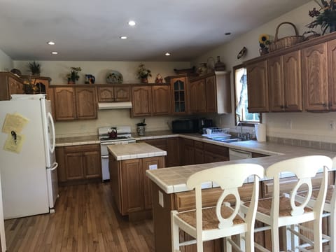 Full equipped kitchen.