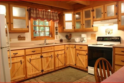 Full Kitchen ready for your cooking