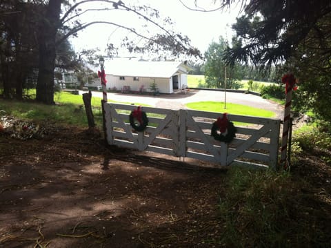 Entrance to the Hale and formally Ranch Retreat.