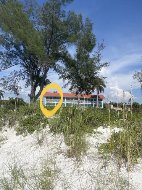 Endless Summer Beach Retreat!