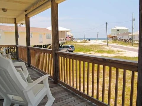 Ahhh! So relaxing! 4 oversized rockers for your enjoyment!