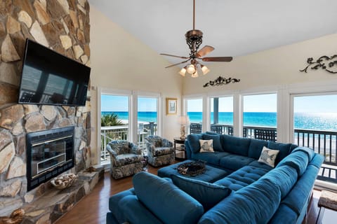 Beautiful blue ocean waters seen through 10 floor-to-ceiling windows (6 shown)