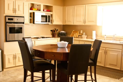 Fully Furnished Kitchen