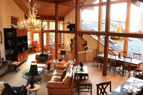 Dining area for 10-12 off to the right