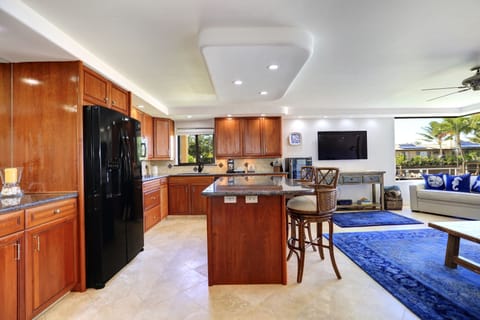 Fully Stocked Kitchen with 4 Tommy Bahama stools (2 not shown)