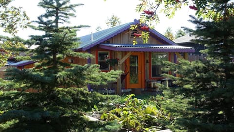 Simple living in the heard of downtown Grand Marais