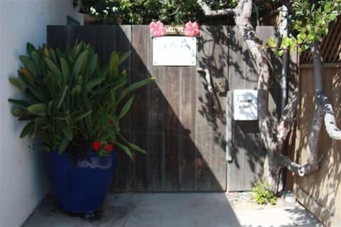 Welcome to Brighton Beach Bungalows
 Surf and Sun Bungalows