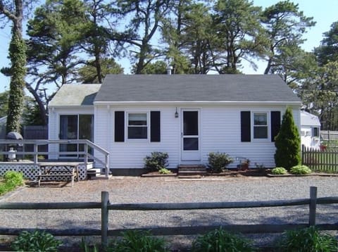Private setting,  long driveway from the street