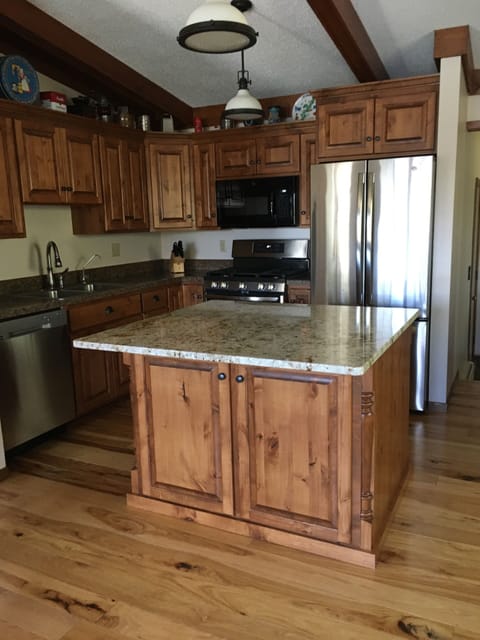 Fully outfitted kitchen 