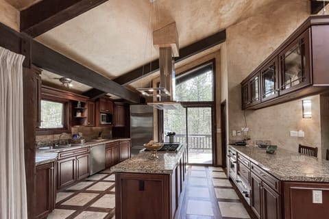 Middle Level Kitchen