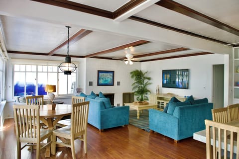 Great room with big sliding  windows for sun and breeze!
