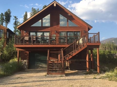 Eagle's Nest on Woodpecker Hill