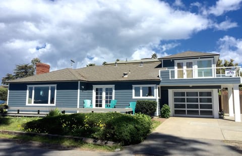 Side of house facing the ocean