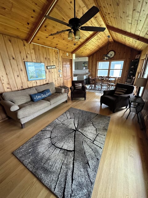 Lakeview Living Room