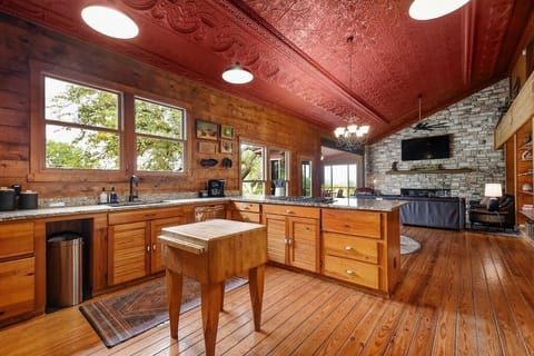 015-455023-106OakTerrace_015_12966403