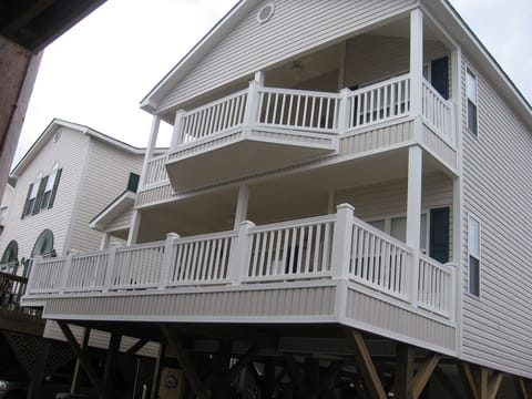 Ocean lakes 1096