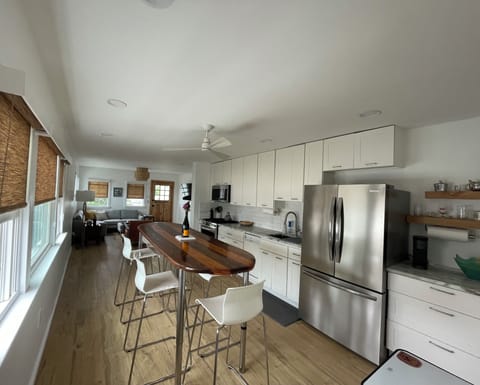 Kitchen/table sits six