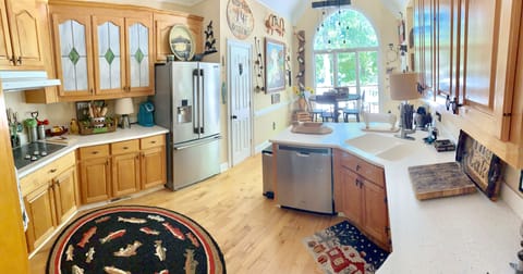 Open Kitchen with Great Views of the lake!!!