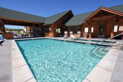 Clubhouse - year round heated pool and hot tub. Pool table/workout room/kitchen