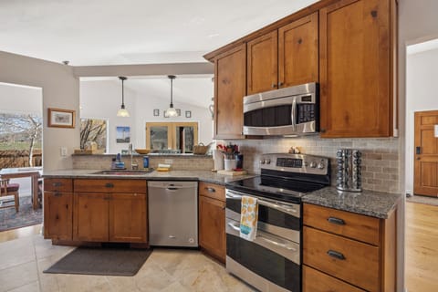 Large modern kitchen