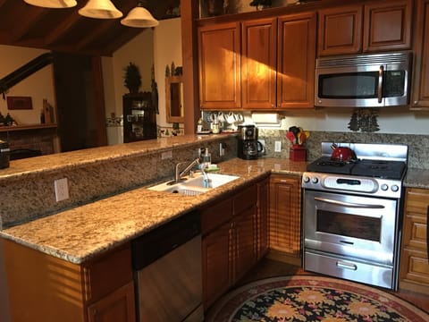 The vacation chef's kitchen!!!
