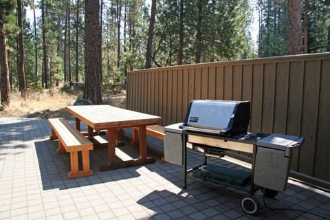 10 foot Picnic Table, Benches + Barbecue - Great for Outdoor Meals!
