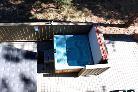 Private Hot Tub - Open to the Stars and the 'woods' just outside!