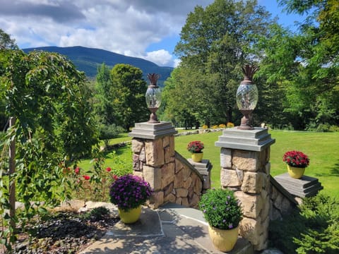 It's hard to take your gaze off the ever-changing, beautiful mountain views!