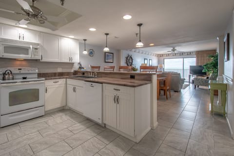 New tile floors, freshly painted, thru out